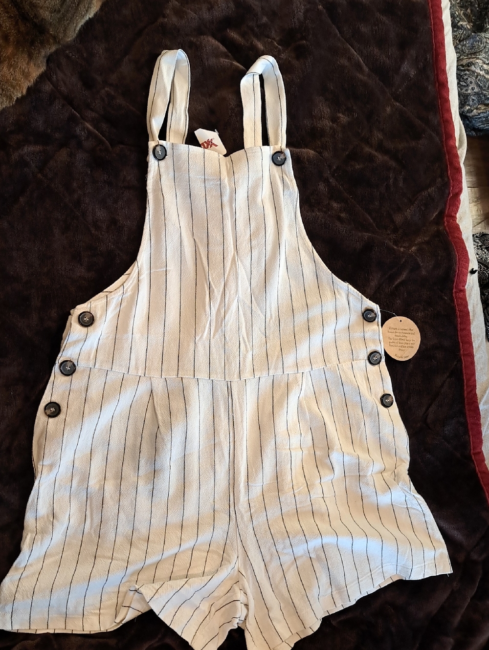 Urban Romantics NWT Striped 55% Linen 45% Cotton Rompers. Sz L. White/black